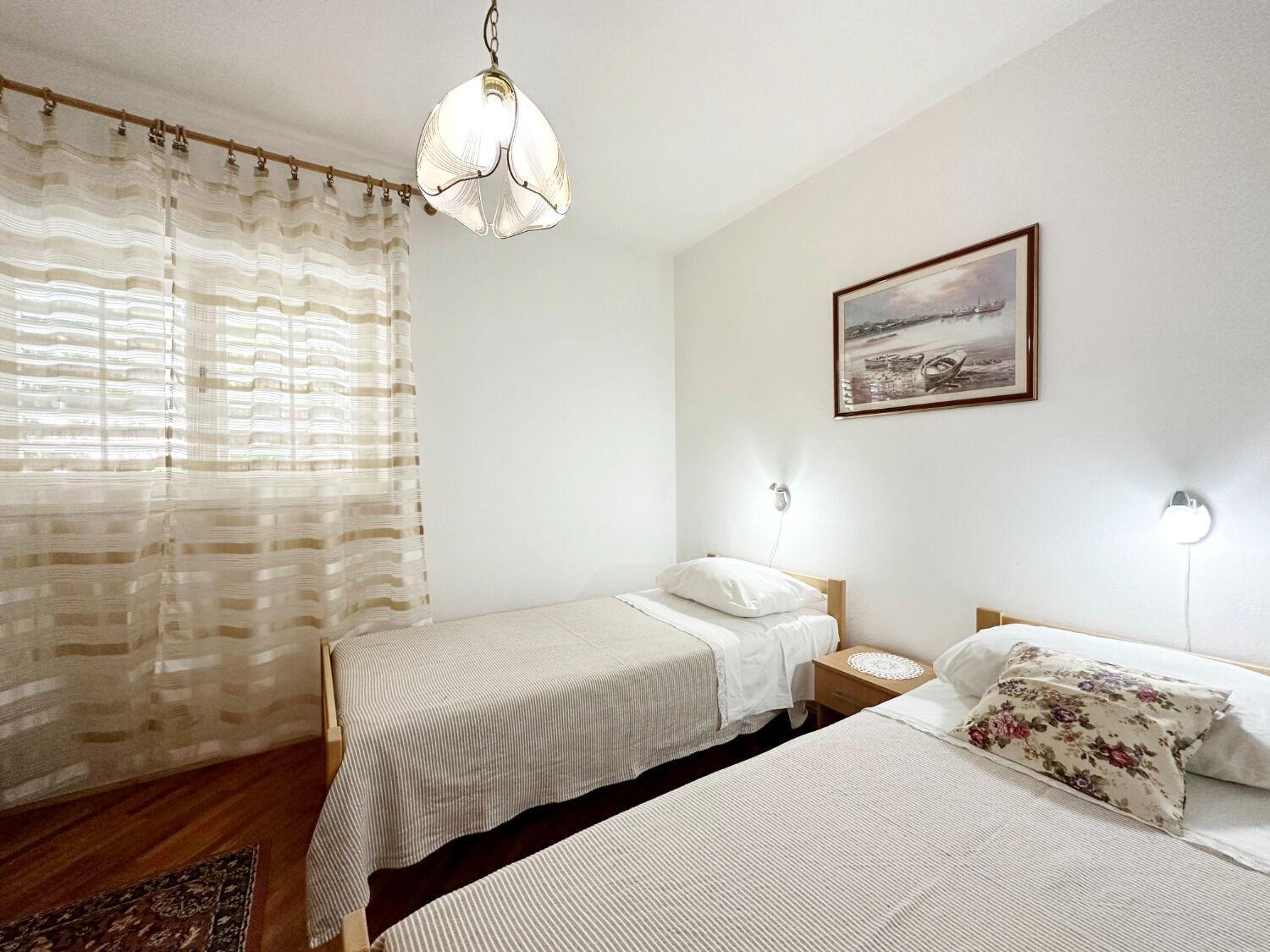 Apartments Mihaela - sea view Trogir Bagian luar foto