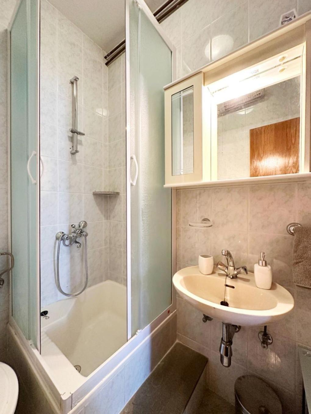 Apartments Mihaela - sea view Trogir Bagian luar foto