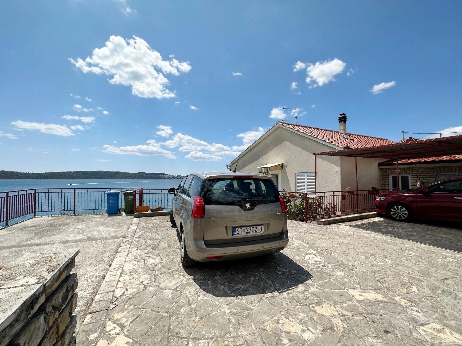 Apartments Mihaela - sea view Trogir Bagian luar foto