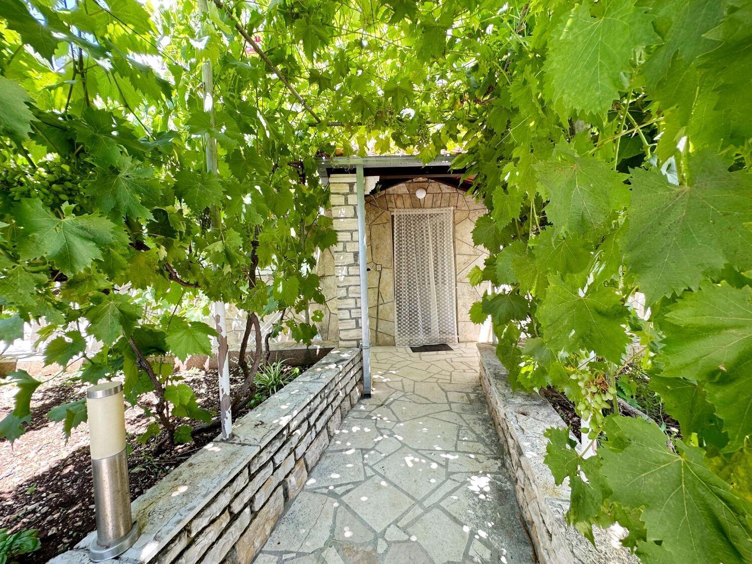 Apartments Mihaela - sea view Trogir Bagian luar foto