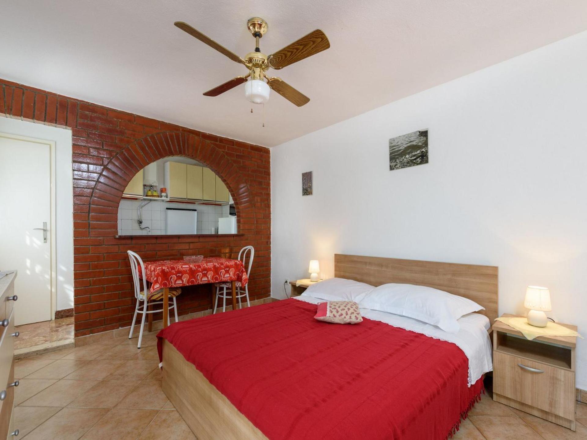 Apartments Mihaela - sea view Trogir Bagian luar foto