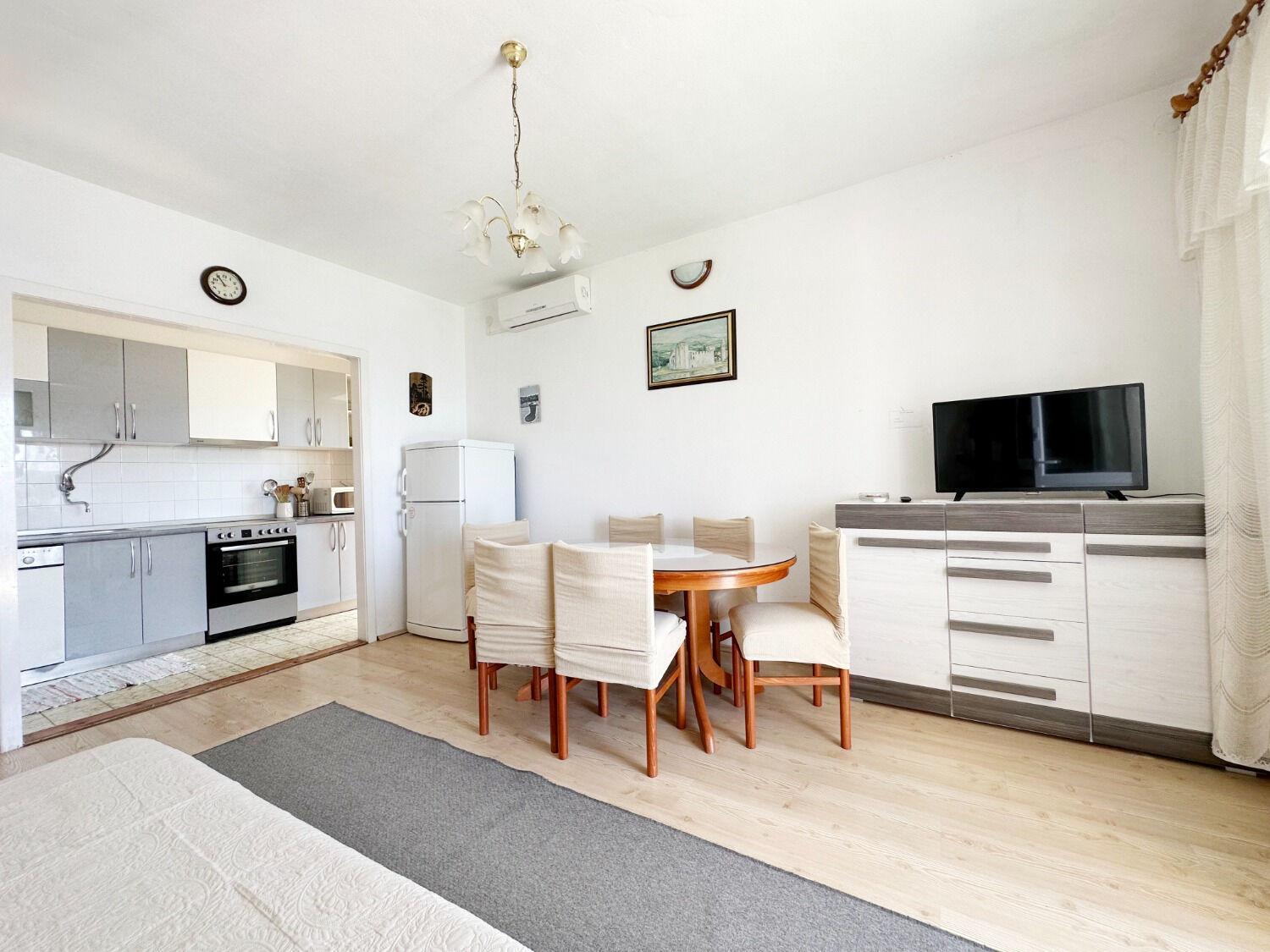Apartments Mihaela - sea view Trogir Bagian luar foto